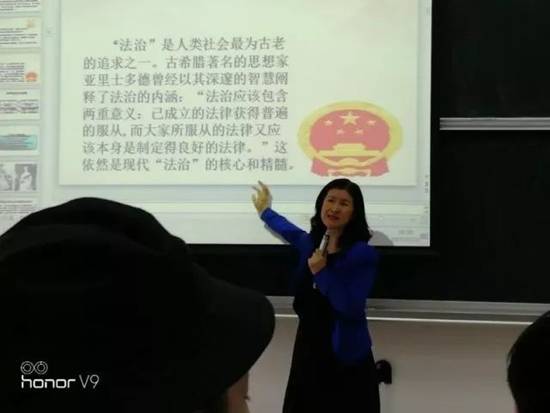 50b31053948bb827689ddf37e06e1a1d